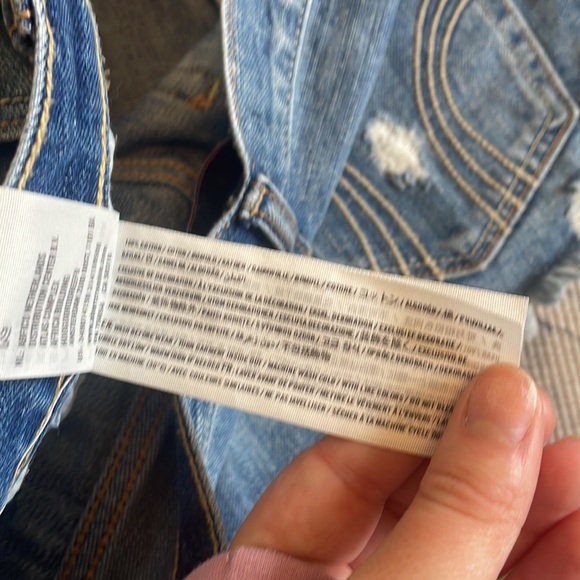 Hollister Festival Ripped Jean Shorts - Picture 4 of 5